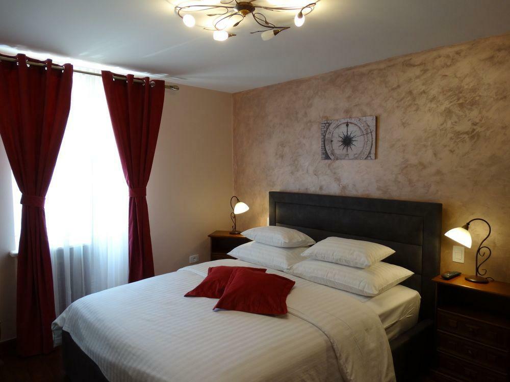 Guesthouse Pjaceta Сплит Экстерьер фото